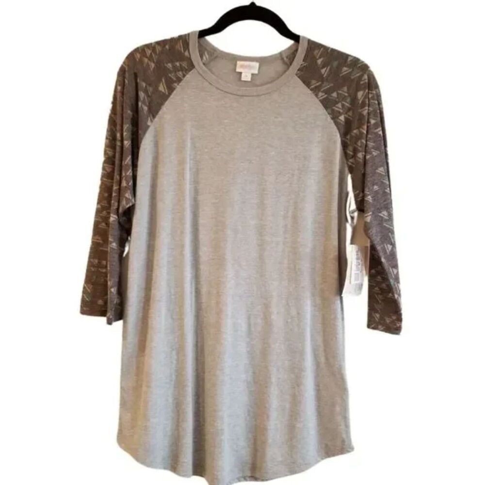 Medium LuLaRoe Randy Shirt